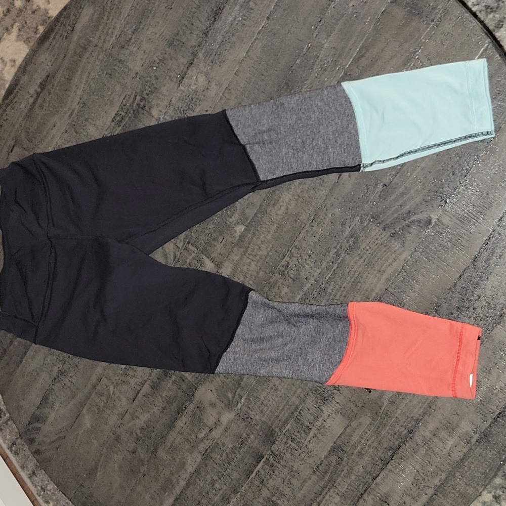 Lululemon Pedal to the Medal Leggings - Picture 4 of 9